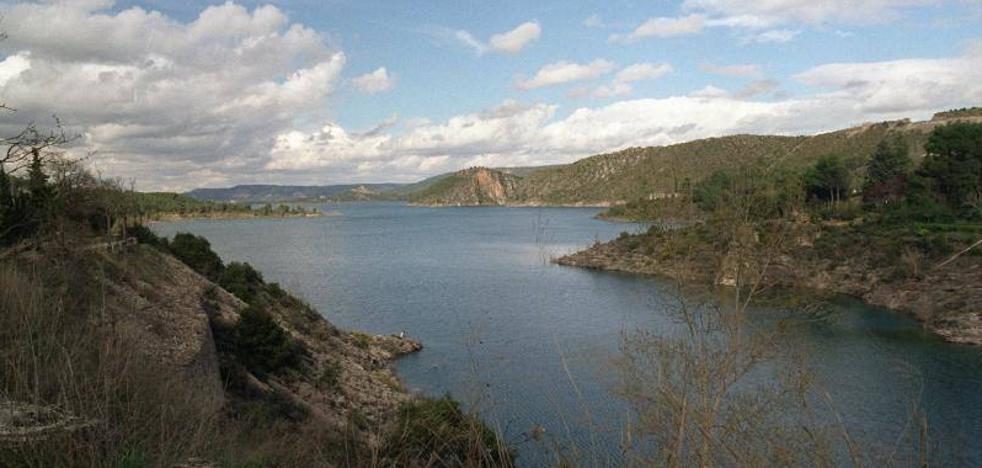 Foto de Embalse de Alarcón en Valverdejo, Cuenca